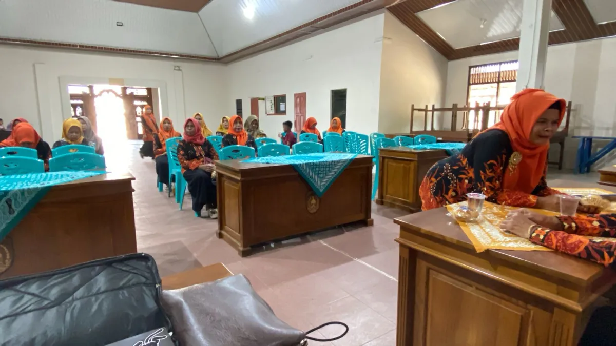 Pertemuan rutin PKK desa suwawal