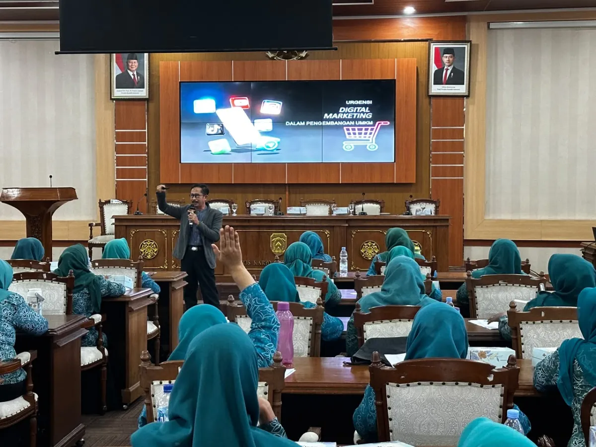 PELATIHAN DIGITAL MARKETING POKJA II TP PKK DESA, POKJA II KECAMATAN, POKJA II KABUPATEN JEPARA