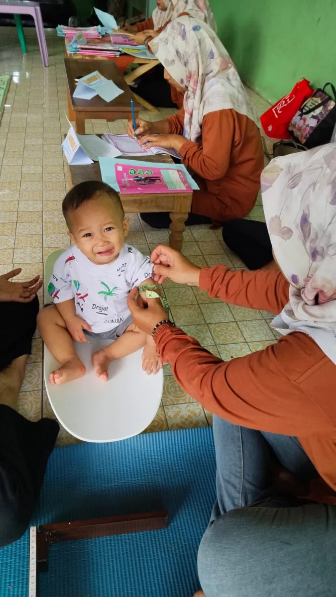 Pelayanan Posyandu Balita dan Lansia Posyandu Kasih Ibu 5 Desa Senenan