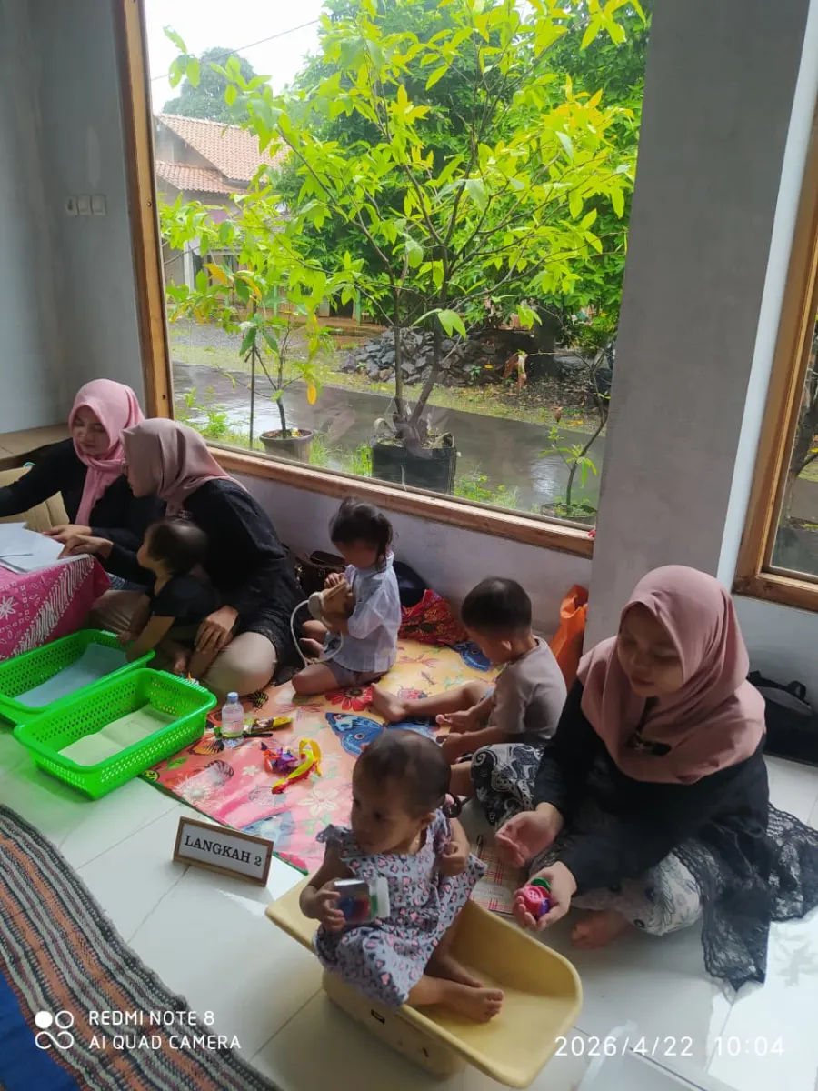 Pelayanan Posyandu Balita dan Lansia Posyandu Kasih Ibu 4 Desa Senenan