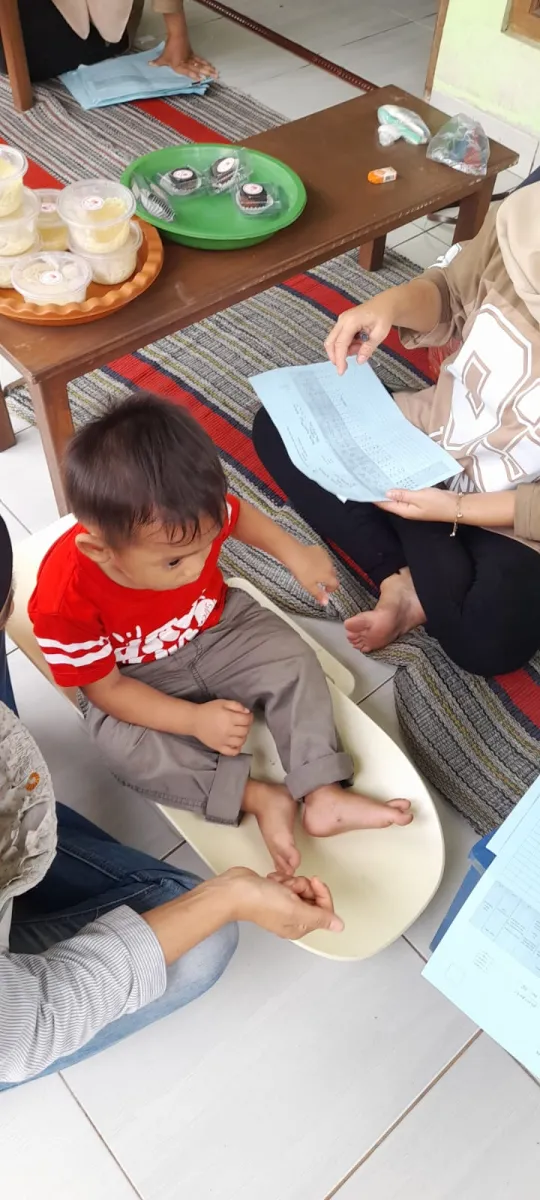 Pelayanan Posyandu Balita dan Lansia Posyandu Kasih Ibu 3 Desa Senenan