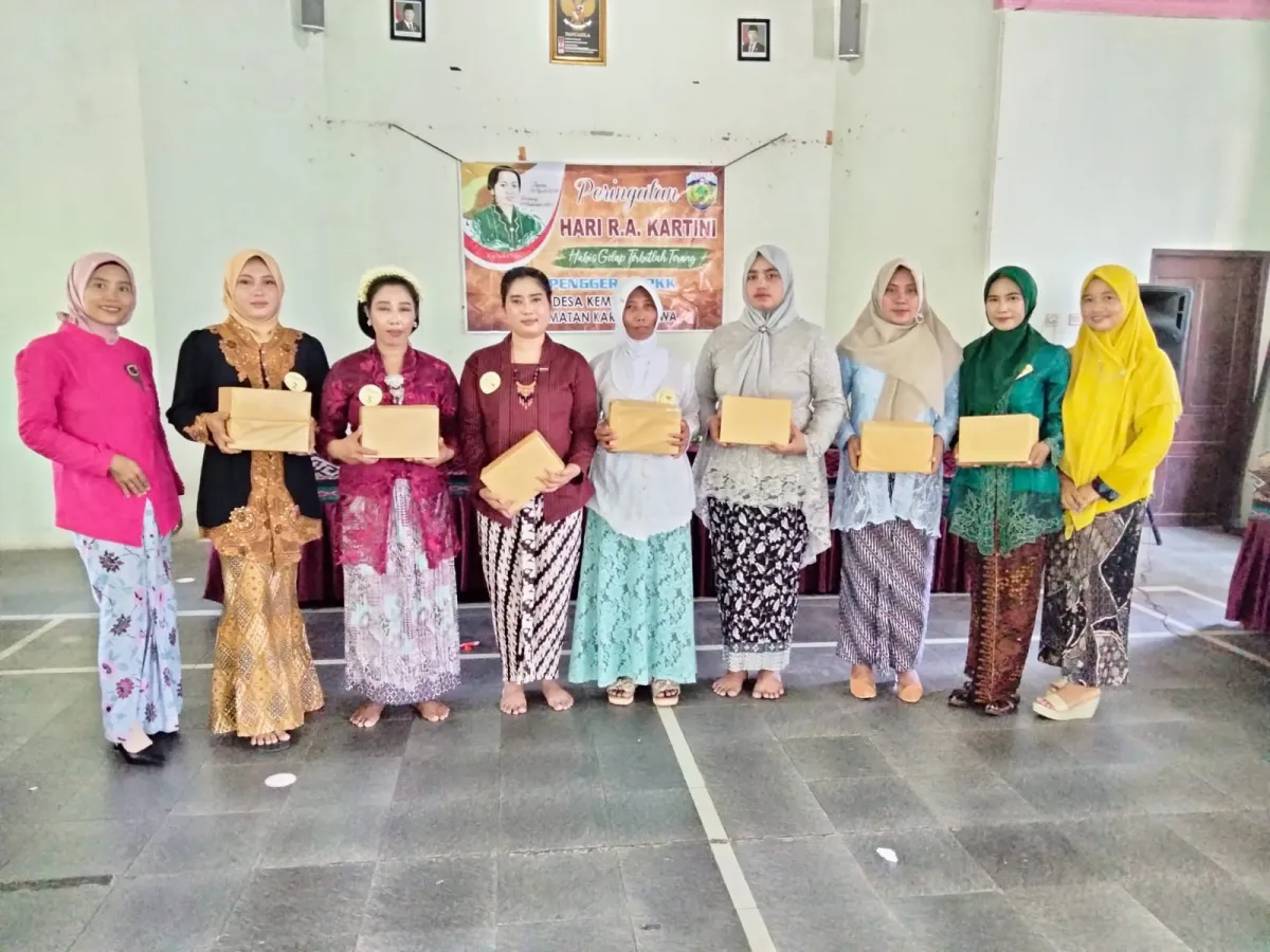 Peringatan HUT R.A Kartini TP PKK Desa Kemujan 
