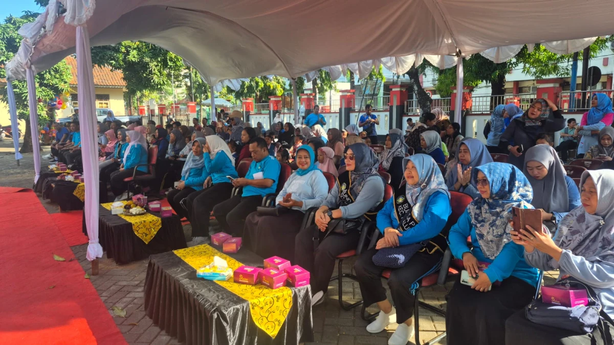 MENGHADIRI ACARA FESTIVAL GEBYAR PAUD