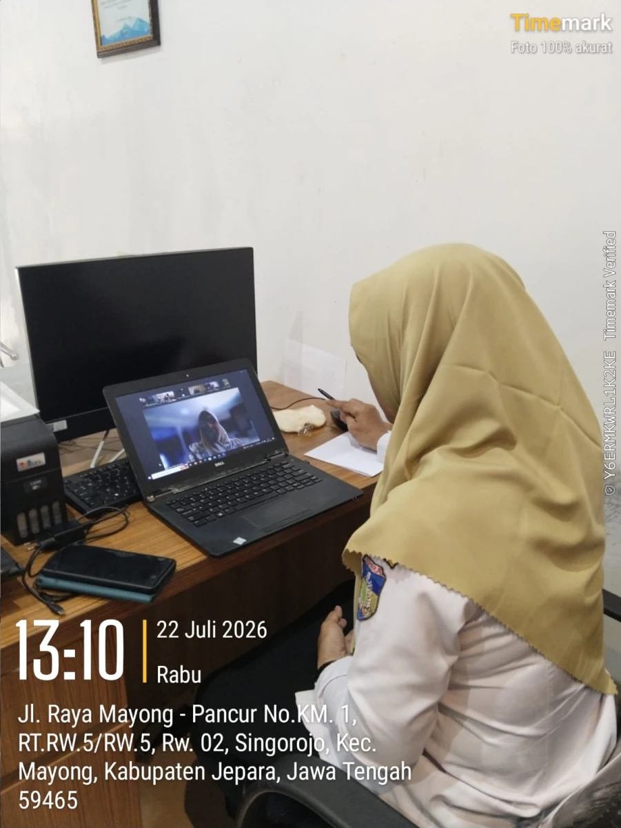 Zoom Meeting tentang Evaluasi Smart Kartini