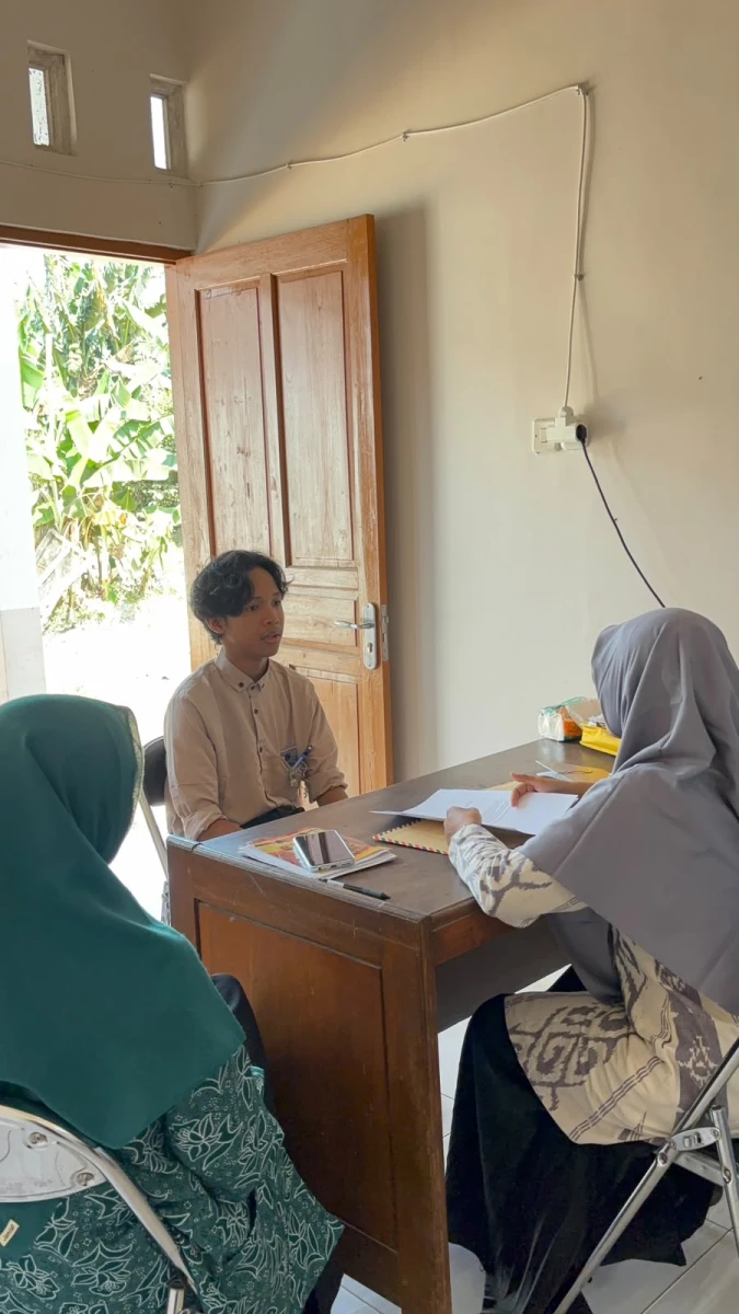 Bunda paud sengonbugel dan Pokja 2 TP PKK desa Sengonbugel interview calon guru paud 