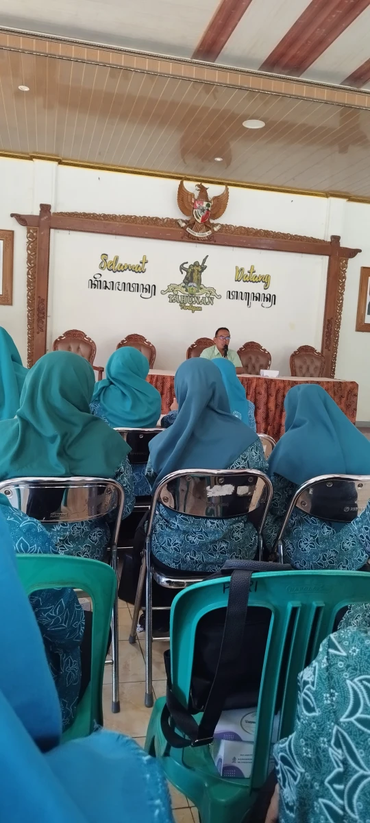 Evaluasi dr bpk Camat Tahunan