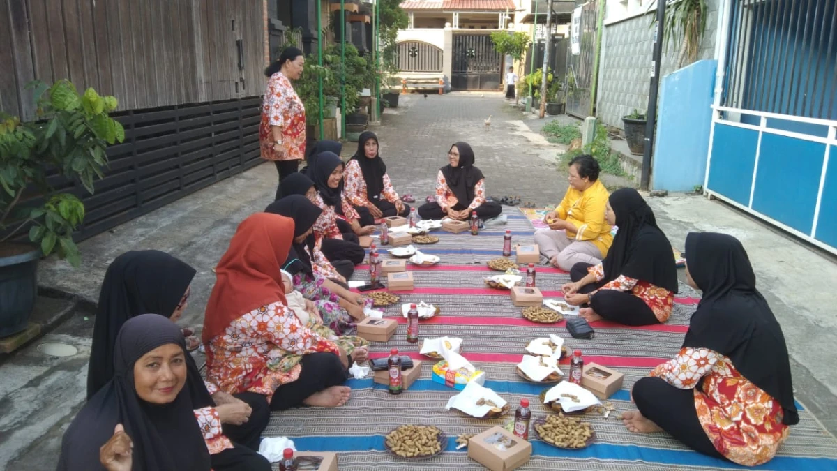 Kegiatan kelompok PKK RT 6 RW 2 bulan juni