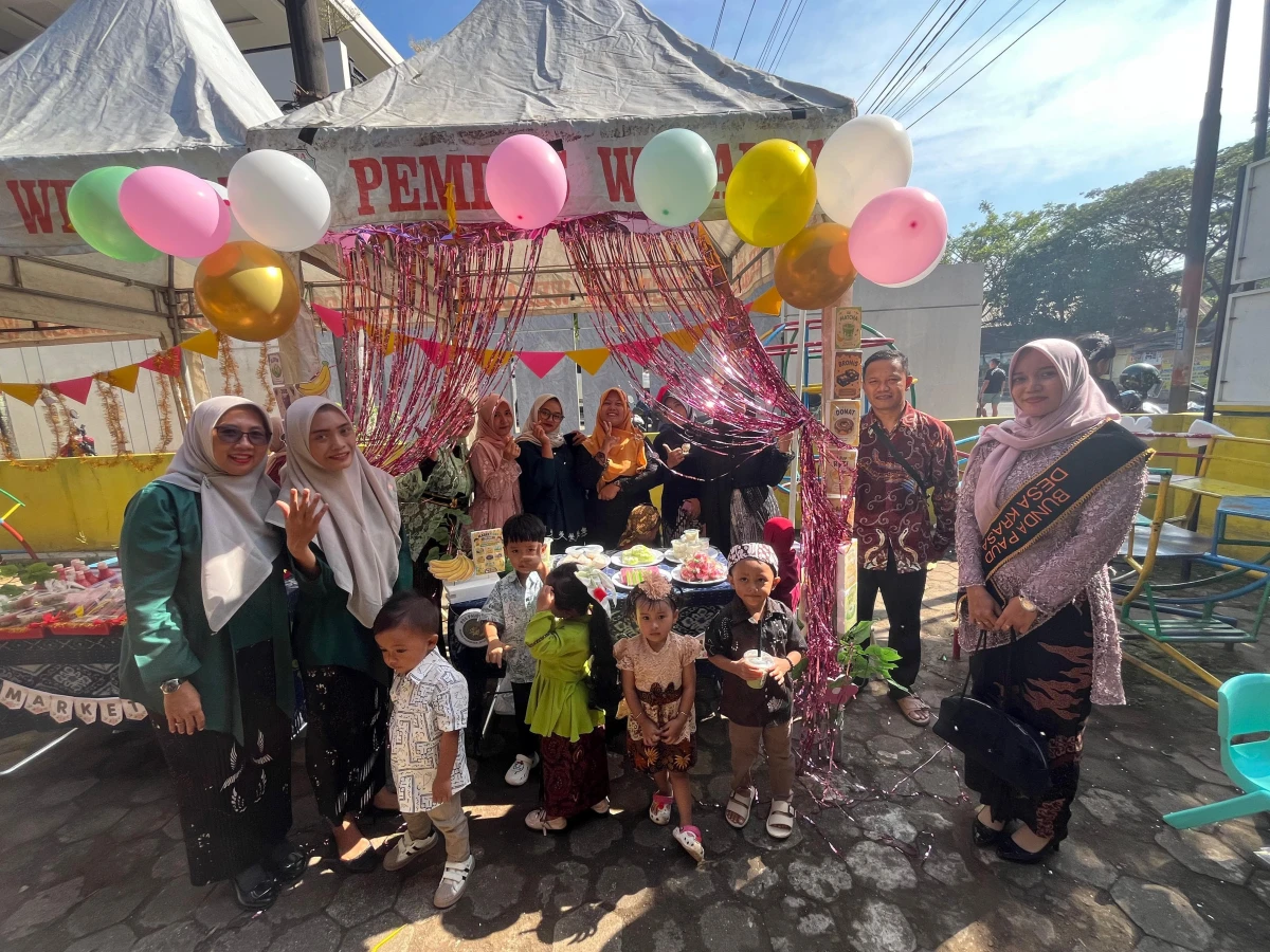 Market day di pos paud taman hati