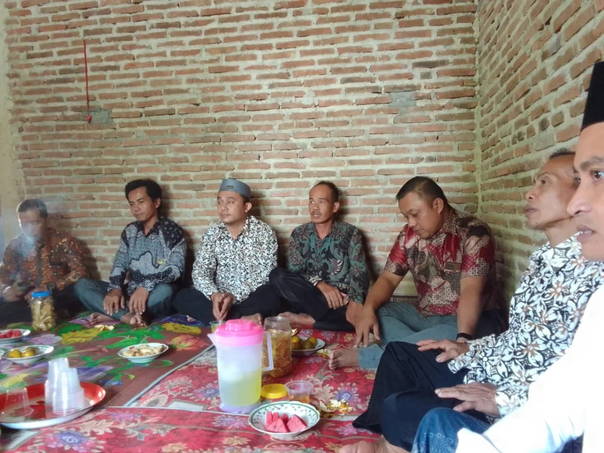 PERTEMUAN RUTIN KETUA RT RW 
