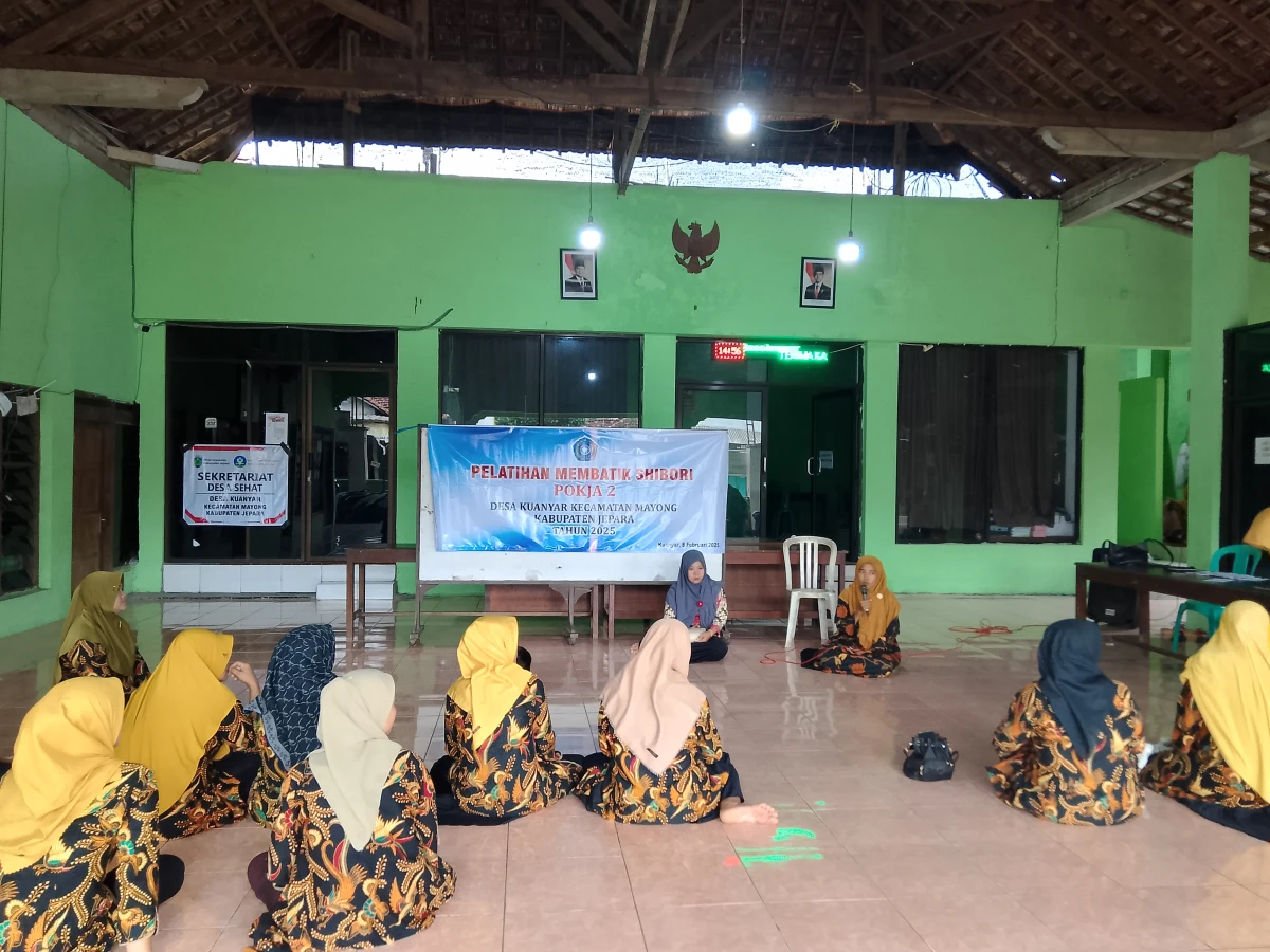 Kegiatan Membatik dengan Tehnik Shibori 