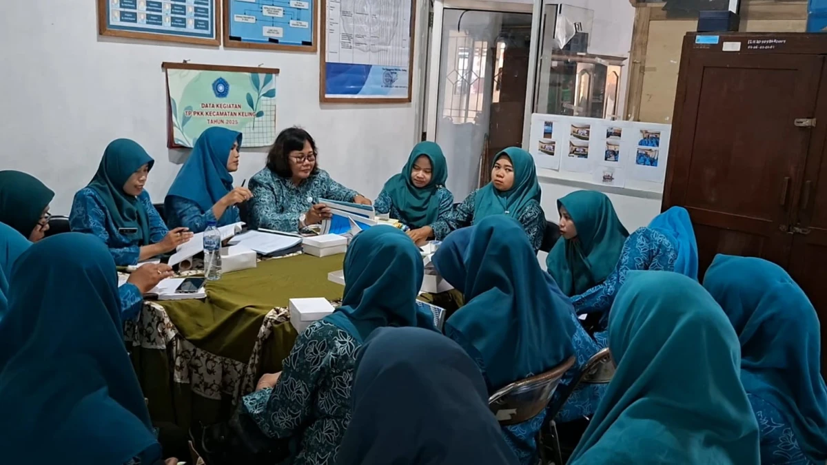 EVALUASI AWAL PROGRAM PKK KECAMATAN KELING DAN PKK DESA SE KECAMATAN KELING