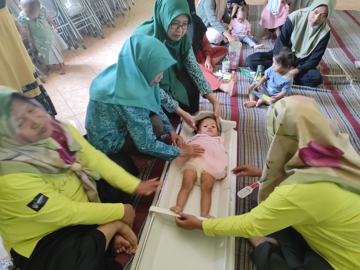 Posyandu balita di pos melati 8.deea kecapi