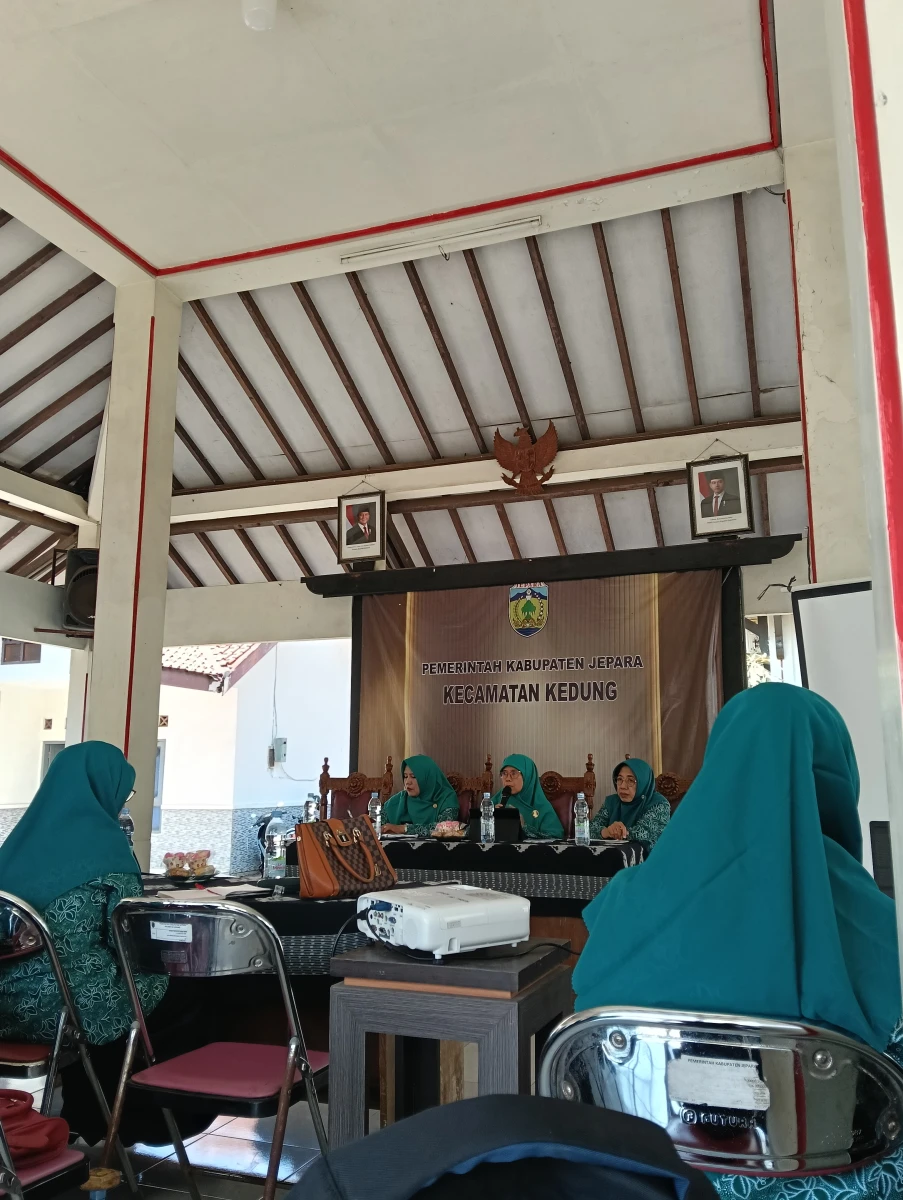 Rakor TP PKK Kec Kedung dengan TP PKK Desa
