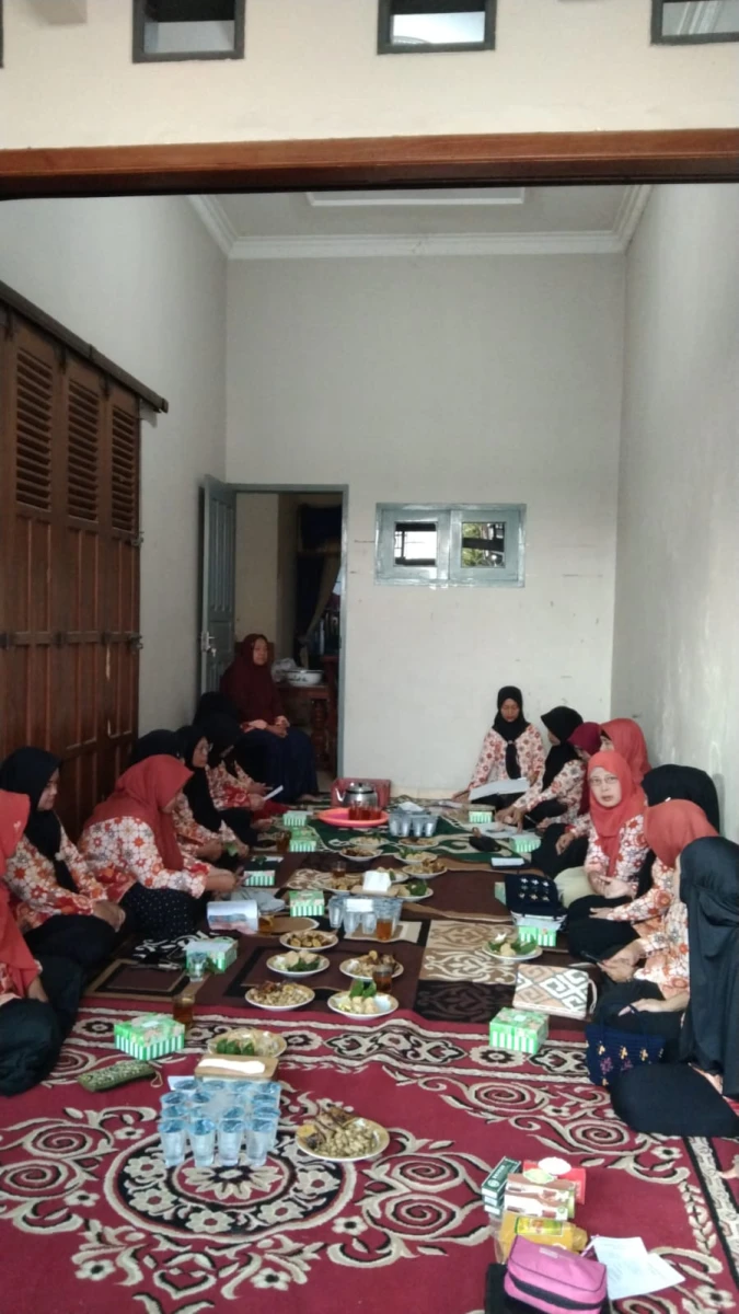 Kegiatan kelompok PKK RT 6 RW 2 