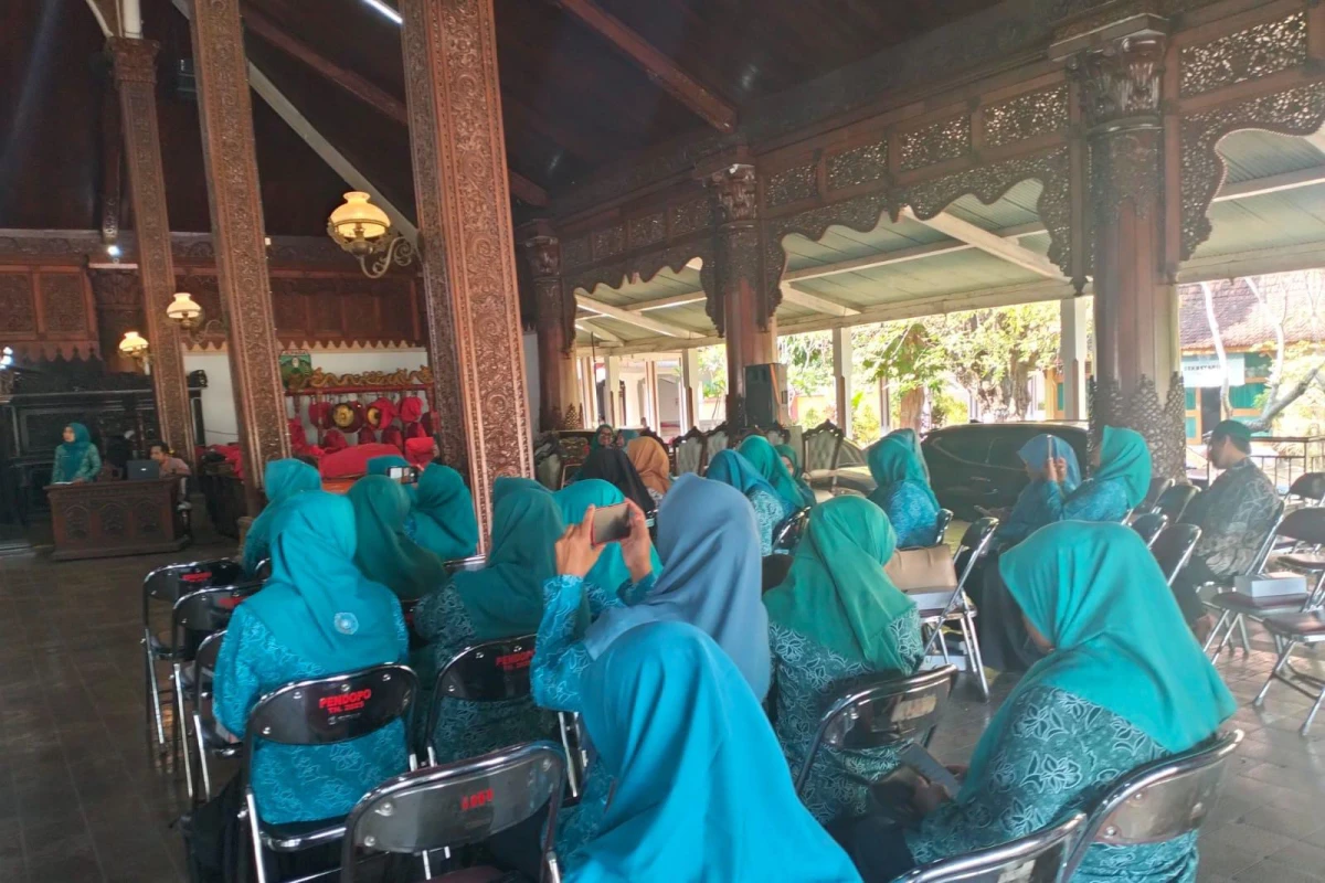 SOSIALISASI IMUNISASI DAN PENINGKATAN PERAN POKJA 4 DALAM MASYARAKAT