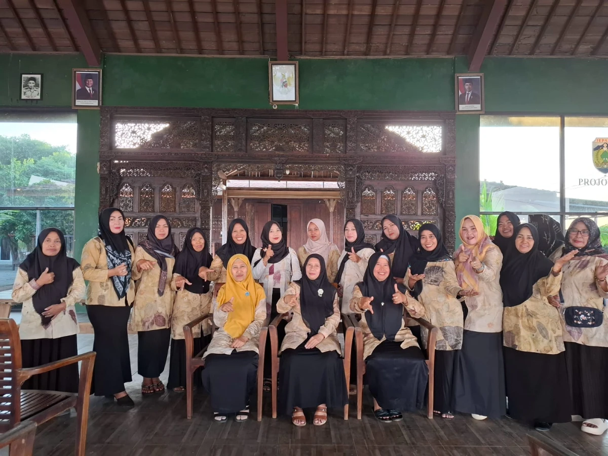Pertemuan Rutin PKK Desa Gemulung