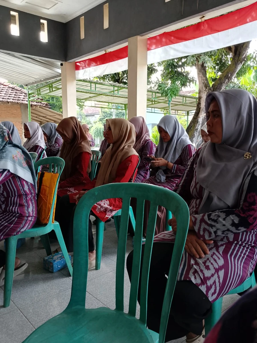 Sosialisasi pemanfaatan pekarangan