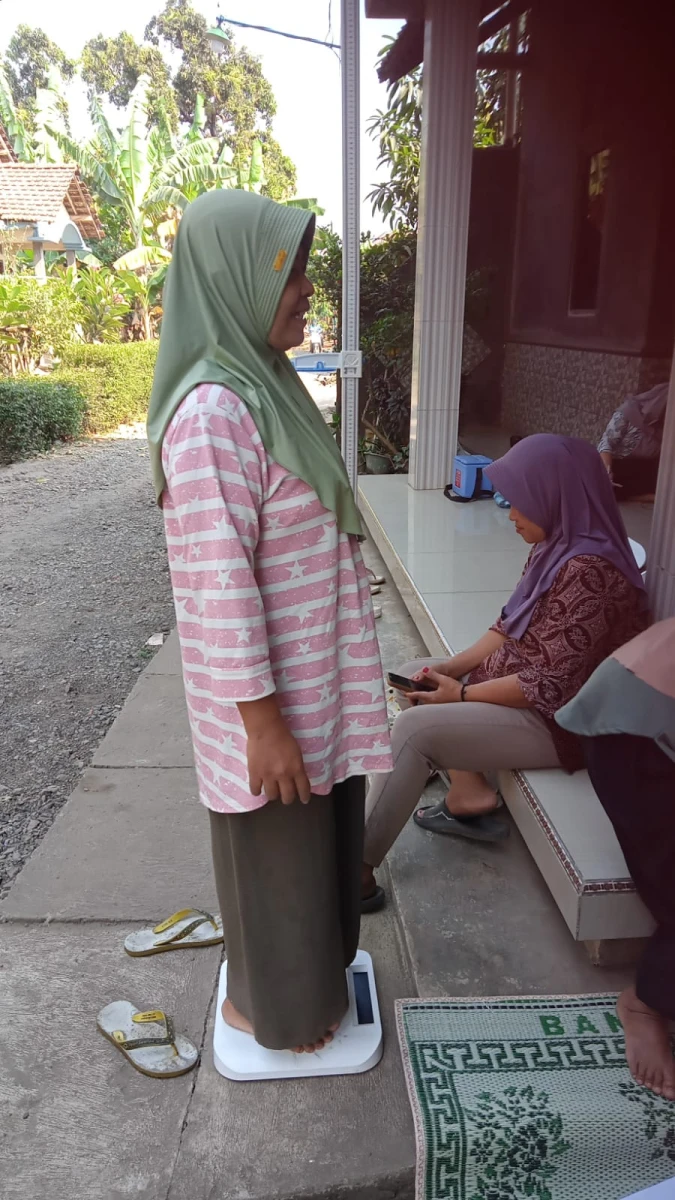 Kegiatan Posyandu ILP Desa Kendengsidialit 