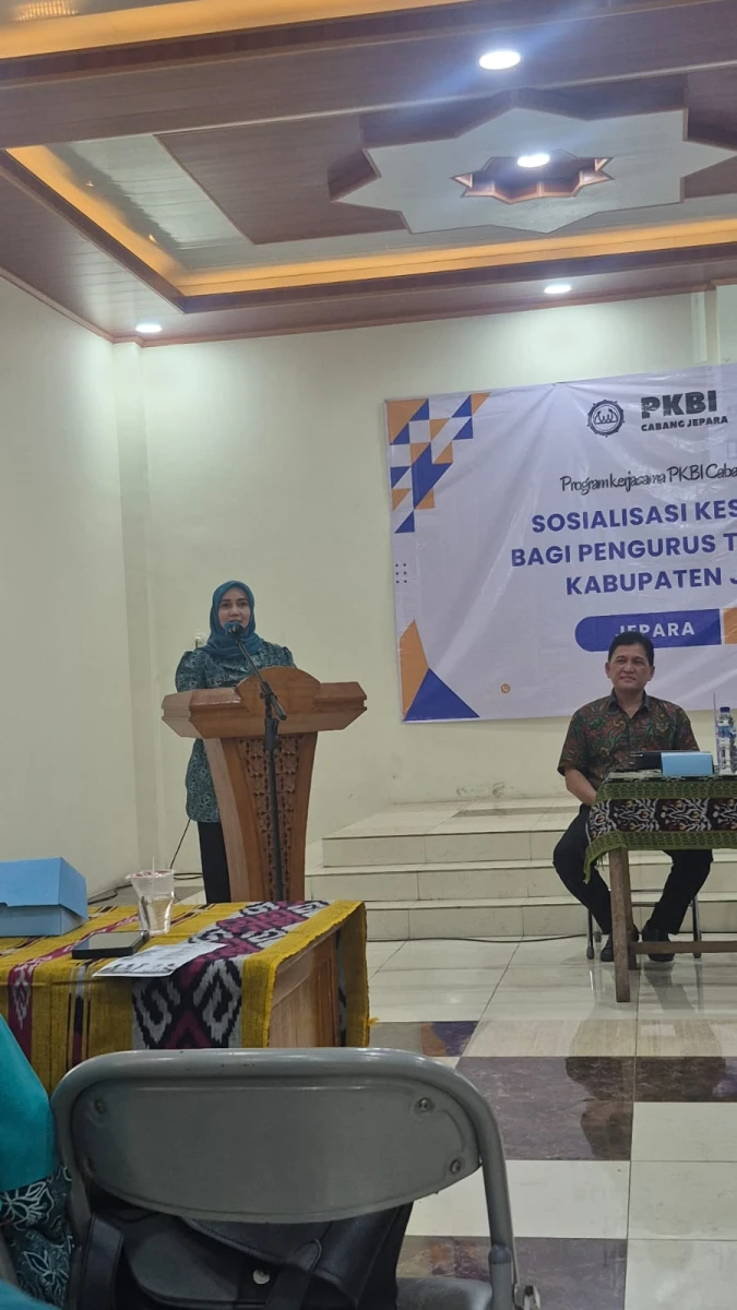 Ketua TP PKK Kecamatan Kembang Hadiri Sosialisasi Kesehatan Reproduksi dan Layanan Cek Kesehatan Gratis