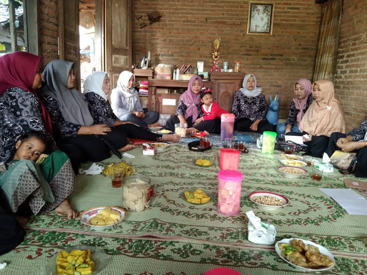 Pembinaan PKK di rw 3 desa kecapi
