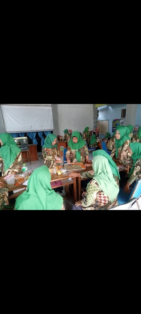 Kegiatan rutinan pkk desa Rau