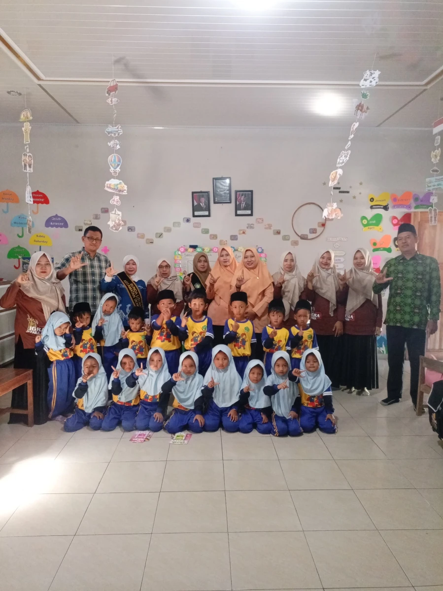 Kunjungan Bunda Paud dan Literasi Kecamatan Donorojo Dalam Rangka Sosialisasi Literasi GOES TO BULAN (Rabu Literasi Anak)