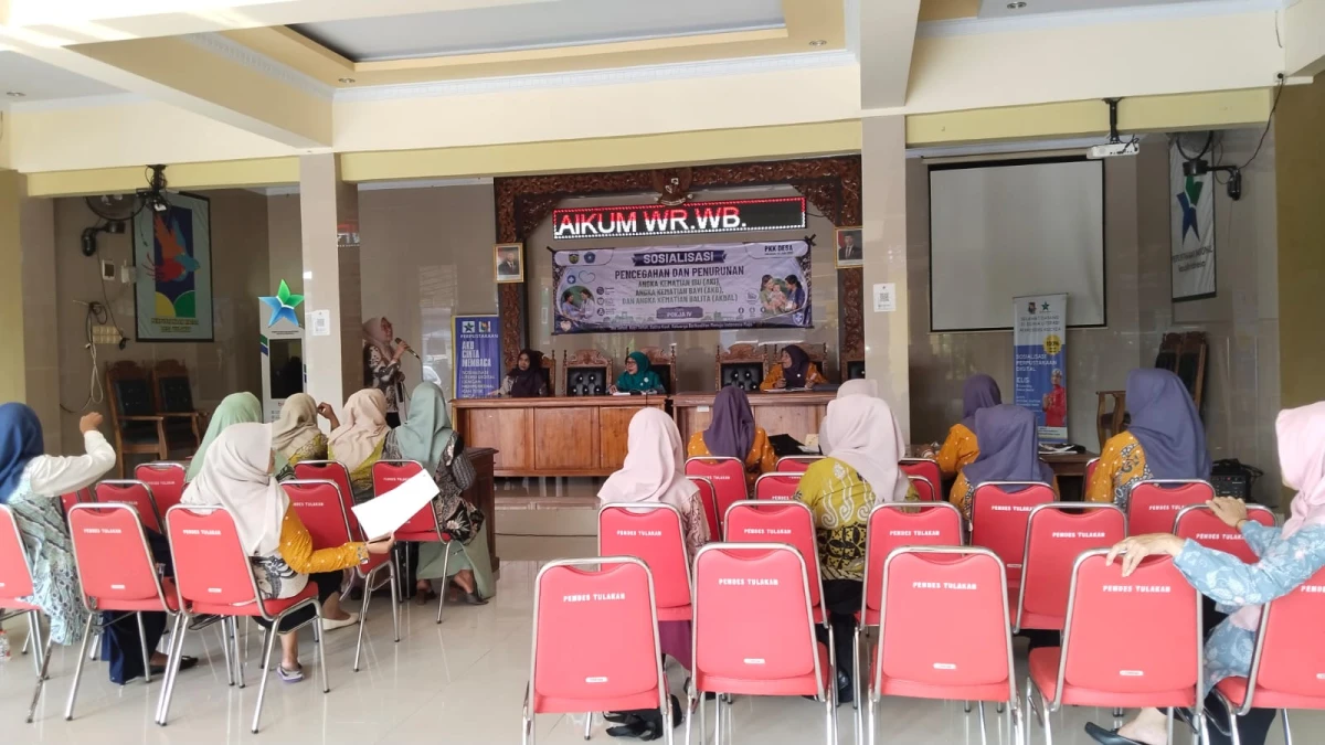 TP PKK Desa Tulakan Gelar Sosialisasi Pencegahan dan Penurunan AKI, AKB, dan AKBAL