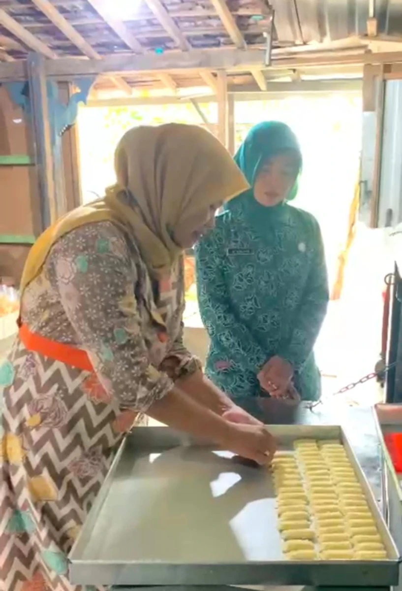 Menguatkan UMKM Lokal, Menghadirkan Produk Mlonggo yang Berdaya Saing