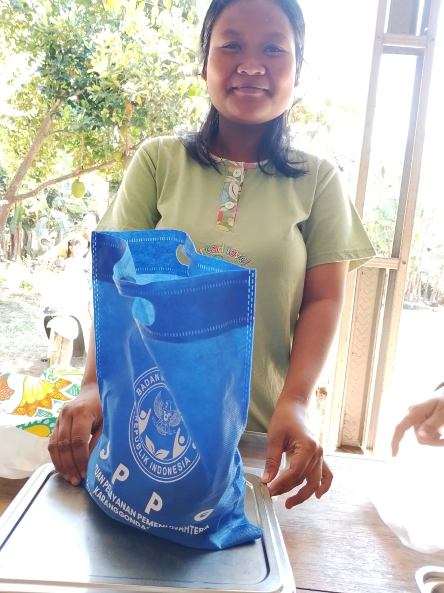 Pemberian Makanan Bergizi (MBG) B3 bagi Ibu Hamil, Ibu Menyusui, dan Balita di RW 08