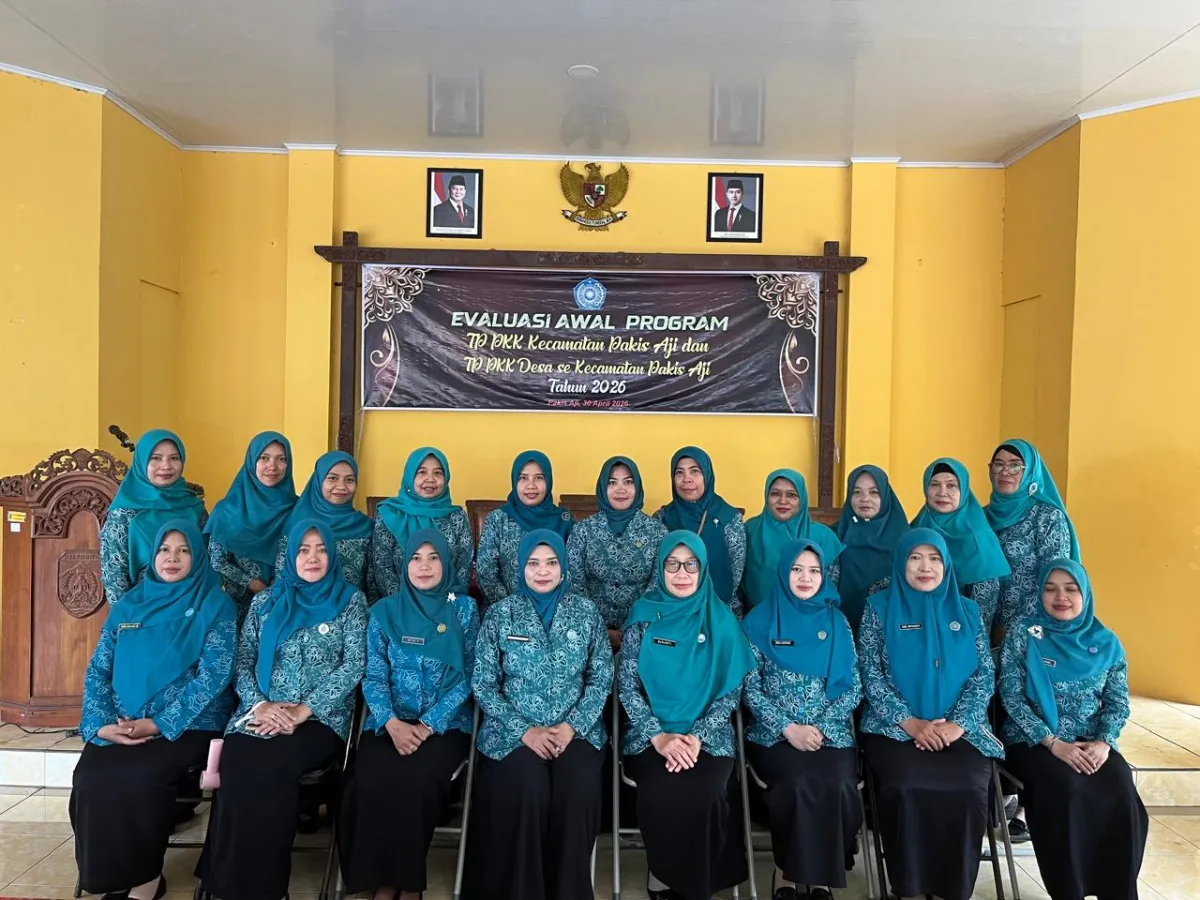 TP PKK Kecamatan Pakisaji dan Desa se Kecamatan Pakisaji dalam kegiatan evaluasi awal PKK Kecamatan dan Desa se Kecamatan Pakisaji tahun 2026 