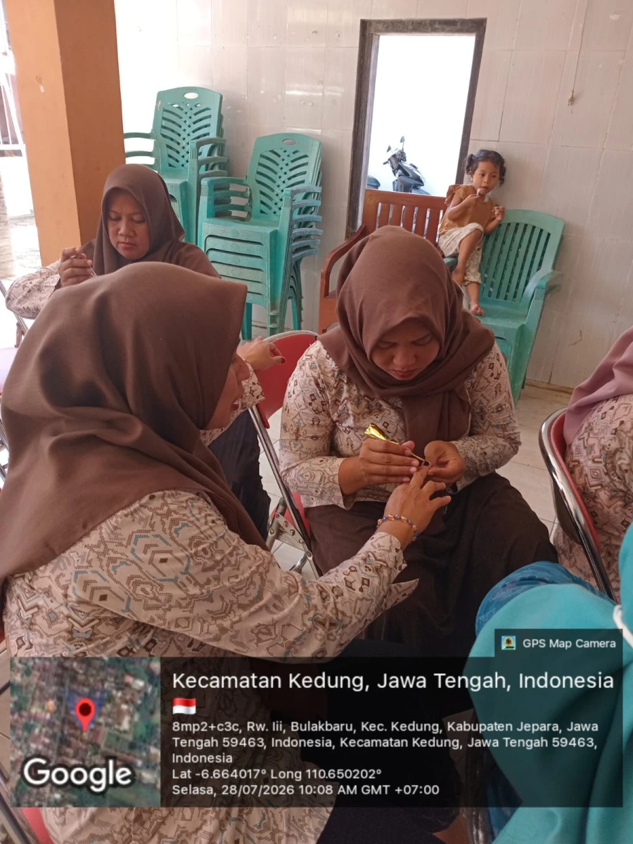 Pelatihan seni lukis henna pkk bulak baru