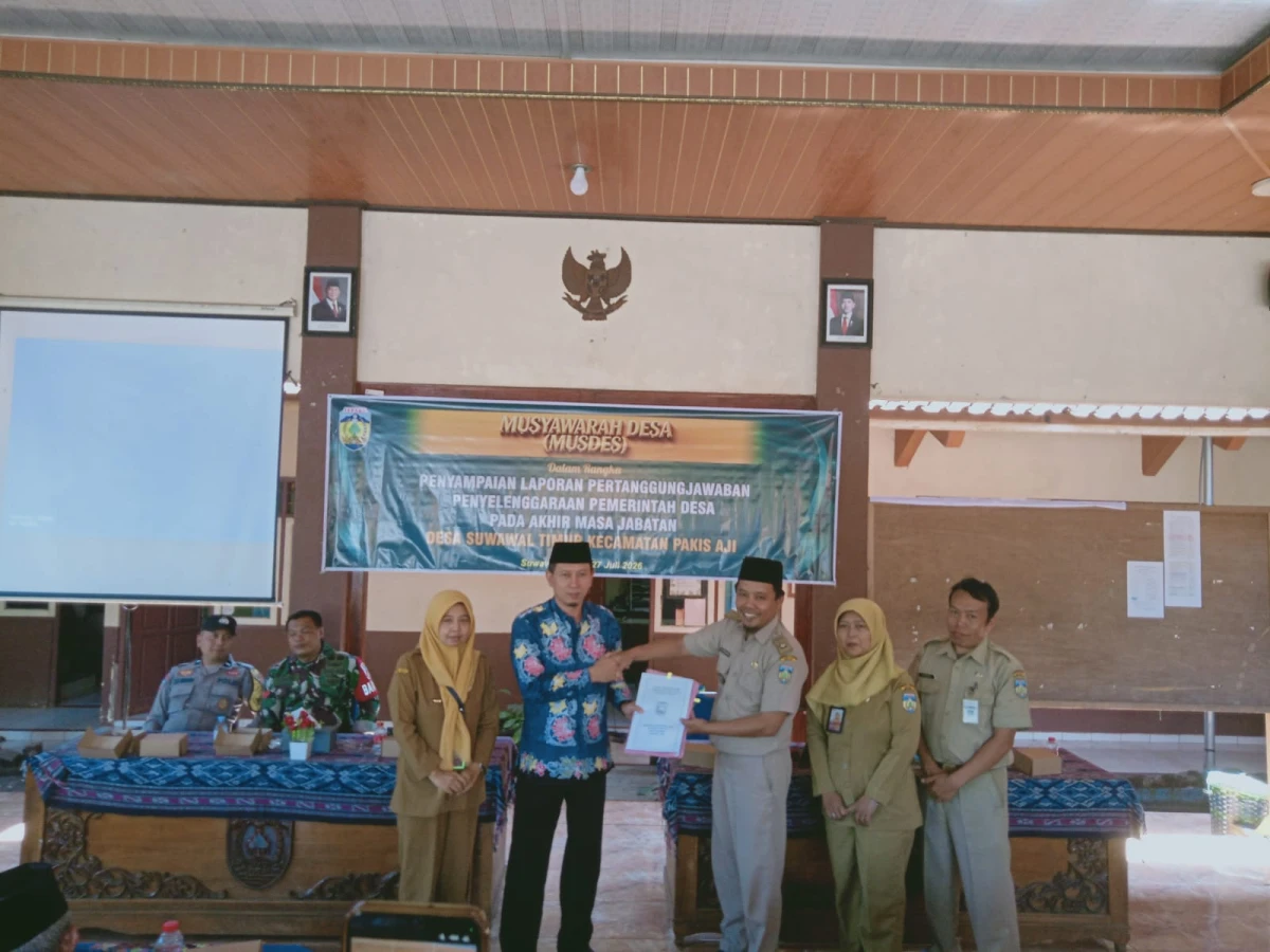 MUSDES dlm rangka Penyampaian Laporan Pertanggungjawaban Penyelenggaraan Pemerintah Desa Pada Akhir Masa Jabatan Desa Suwawal Timur Kecamatan Pakis Aji 