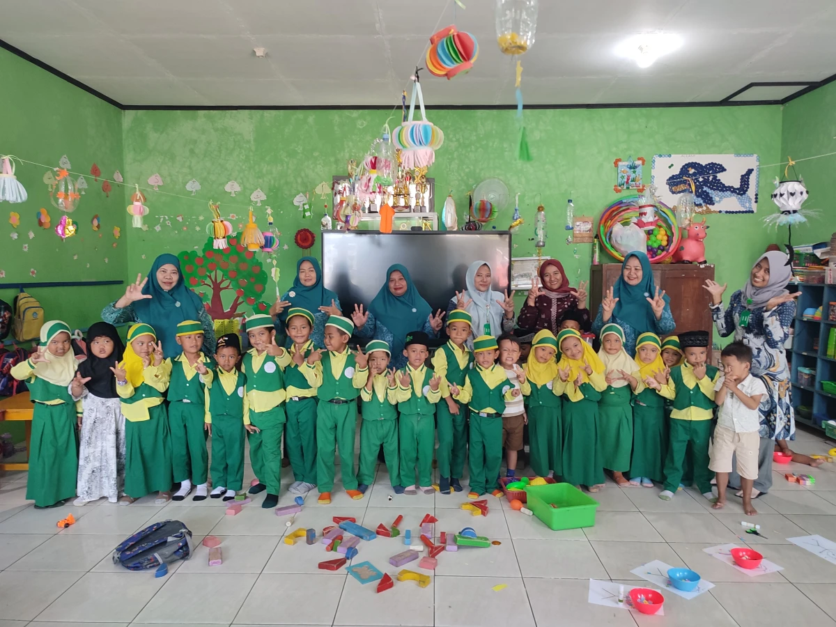 Bermain dan Belajar Bersama Bunda PAUD Kecamatan Karimunjawa dan TK AKhlakul Karimah