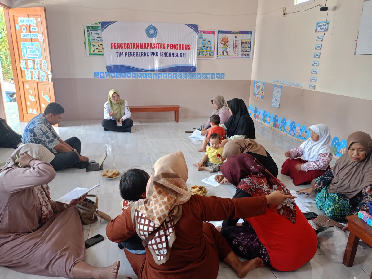 Rapat koordinasi pengurus TP PKK desa Sengonbugel 