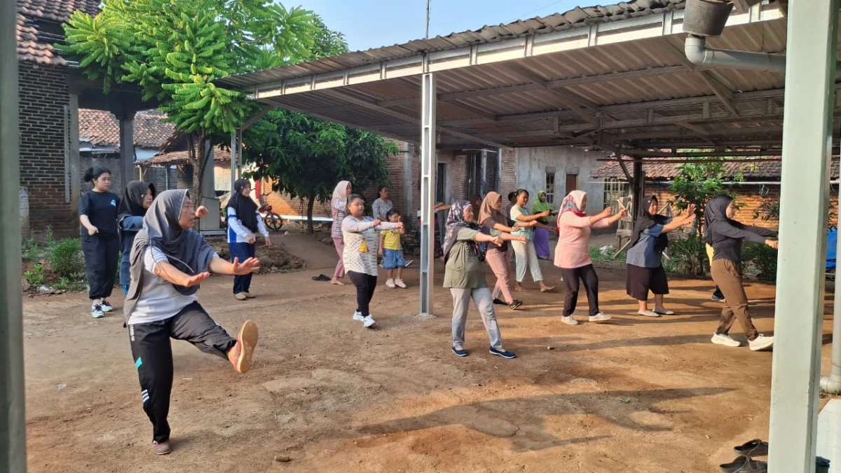 Bugar Bersama PKK RT 43 RW 08