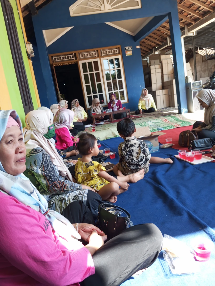 Pertemuan rutin kader posyandu se Desa Seku