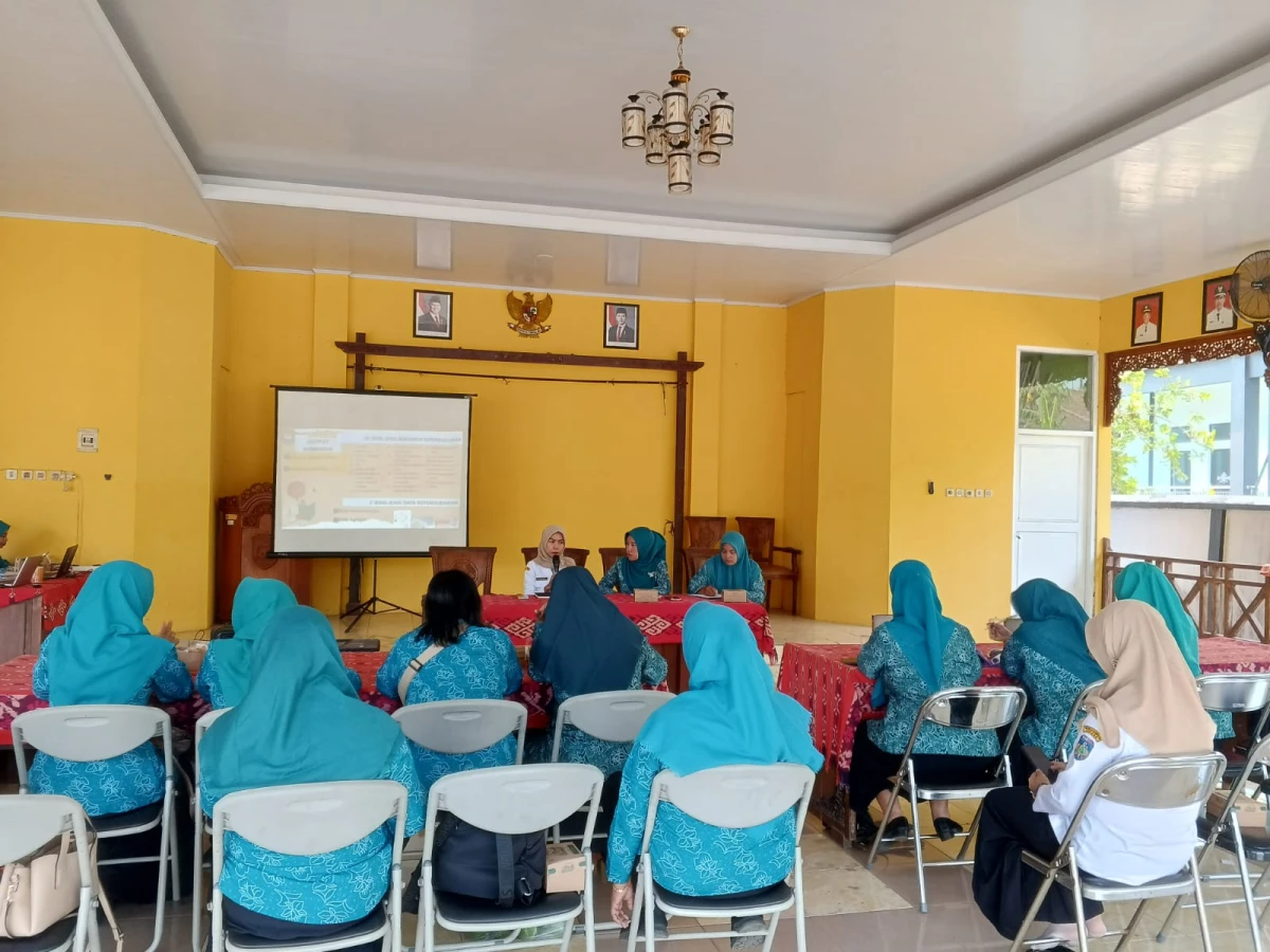Optimalisasi Pelayanan Administrasi Kependudukan: PKK Kecamatan Pakis Aji Gelar Sosialisasi CAPING PKK