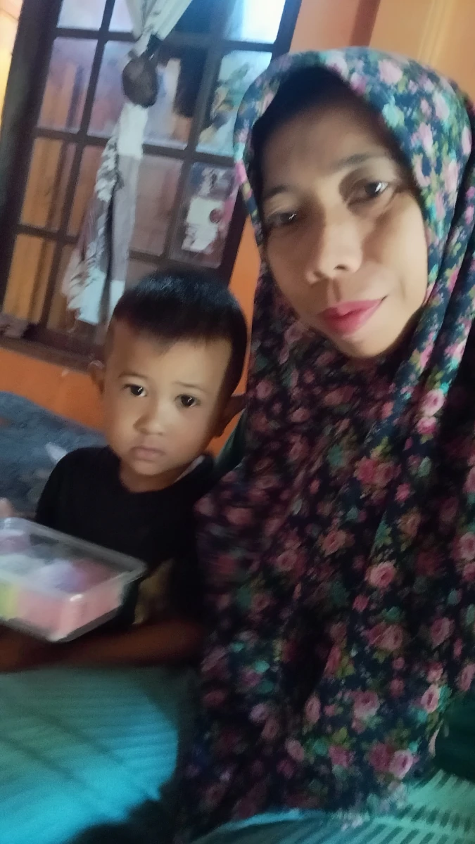 Pemberian PMT Program Genting Minggu ke 6
