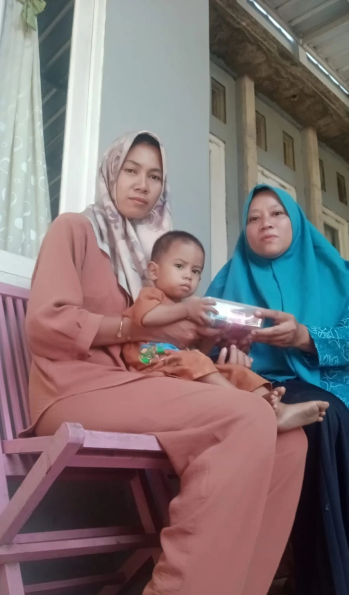 Pemberian PMT Program Genting Minggu ke 7