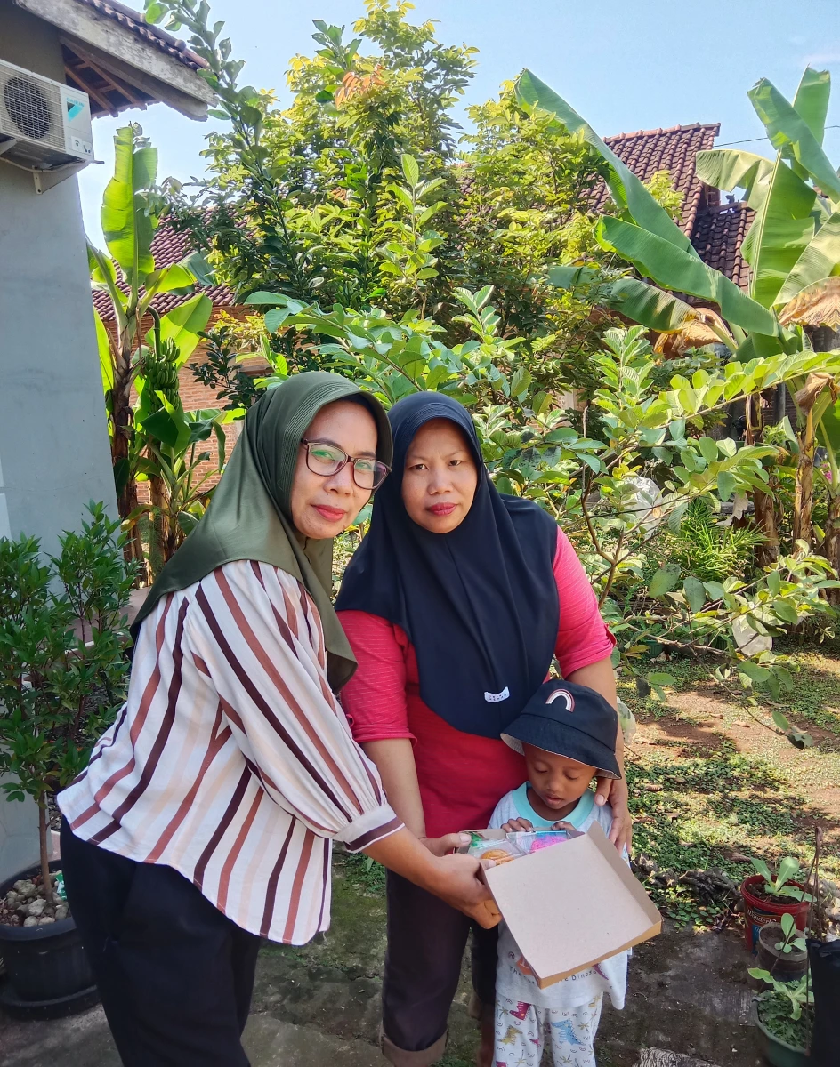 Pemberian PMT untuk anak stunting bulan ke 2