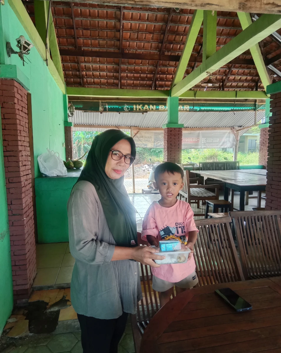 Pemberian PMT untuk anak stunting bulan ke 4